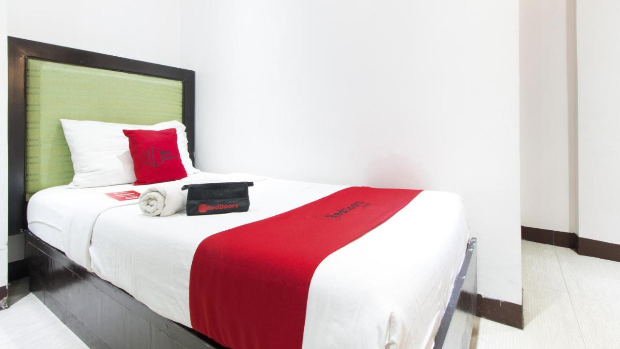 Reddoorz @ Real Fatima Tacloban Hotell Anibong Eksteriør bilde